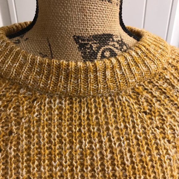 💛LOVE TREE Tie Sweater - Picture 2 of 8